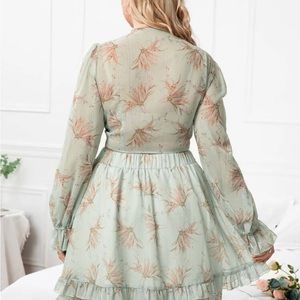 Floral skit with crop top